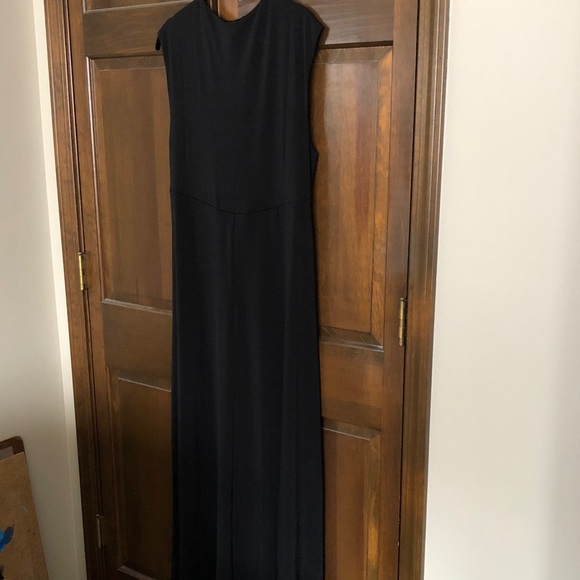 Old Navy Black Maxi Dress - Picture 4 of 5